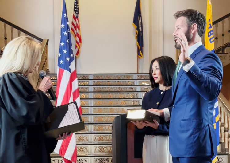 swearing-in_750x530.png